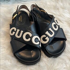 Gucci Women's Black and White Sandals
